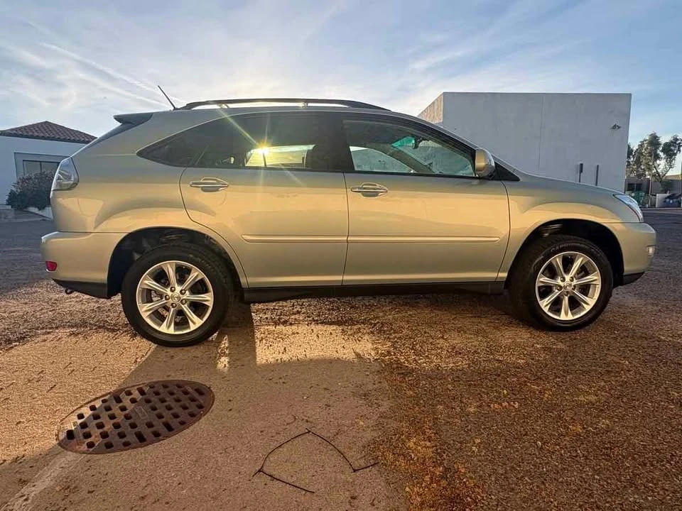 2009 Lexus RX 2nd Gen - Image 6 of 20