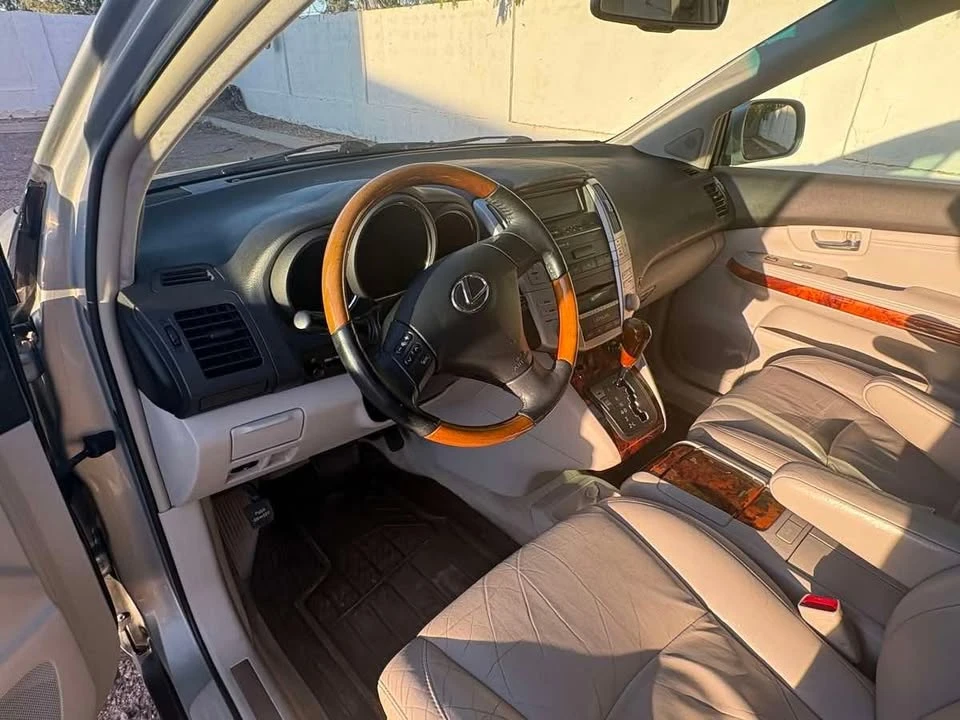 2009 Lexus RX 2nd Gen - Image 13 of 20