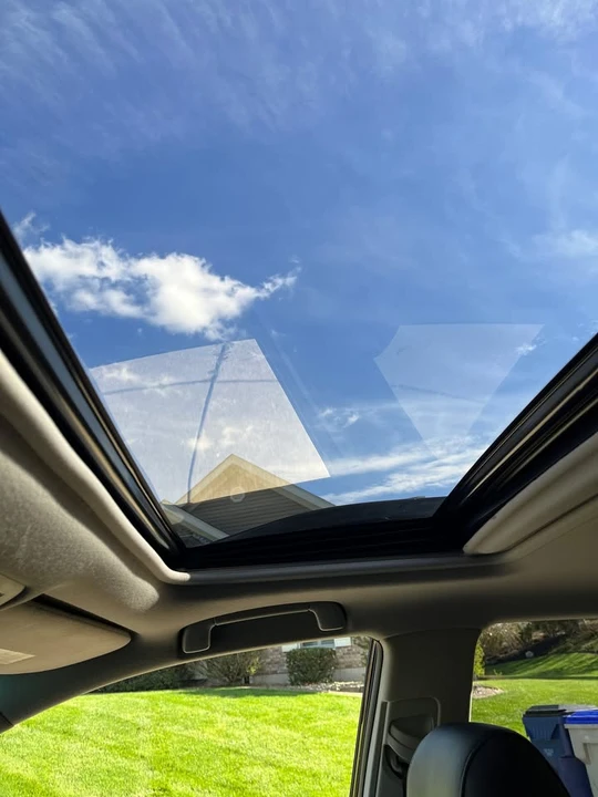 2009 Lexus RX 2nd Gen - Image 16 of 20