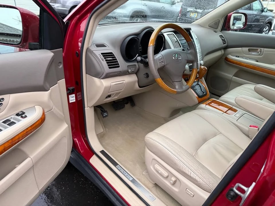 2009 Lexus RX 2nd Gen - Image 10 of 20