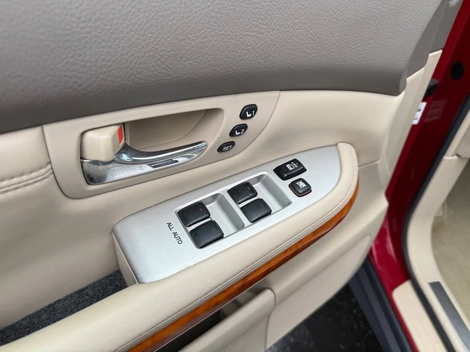 2009 Lexus RX 2nd Gen - Image 12 of 20
