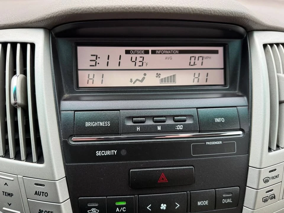 2009 Lexus RX 2nd Gen - Image 15 of 20