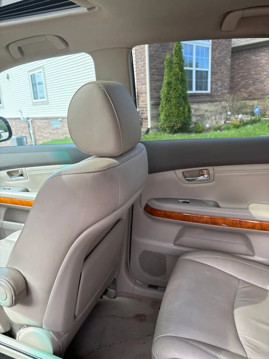 2009 Lexus RX 2nd Gen - Image 9 of 16