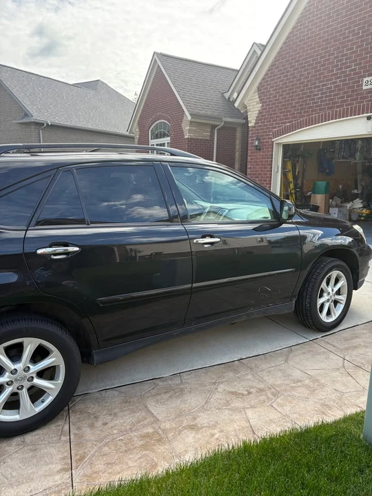 2009 Lexus RX 2nd Gen - Image 6 of 16