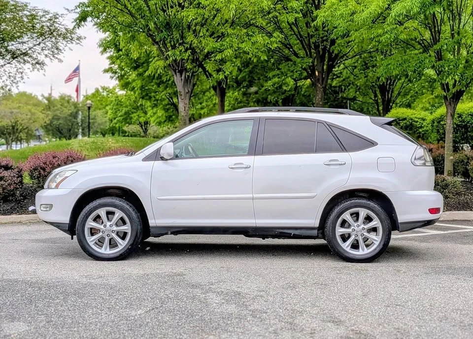2009 Lexus RX 2nd Gen - Image 7 of 20