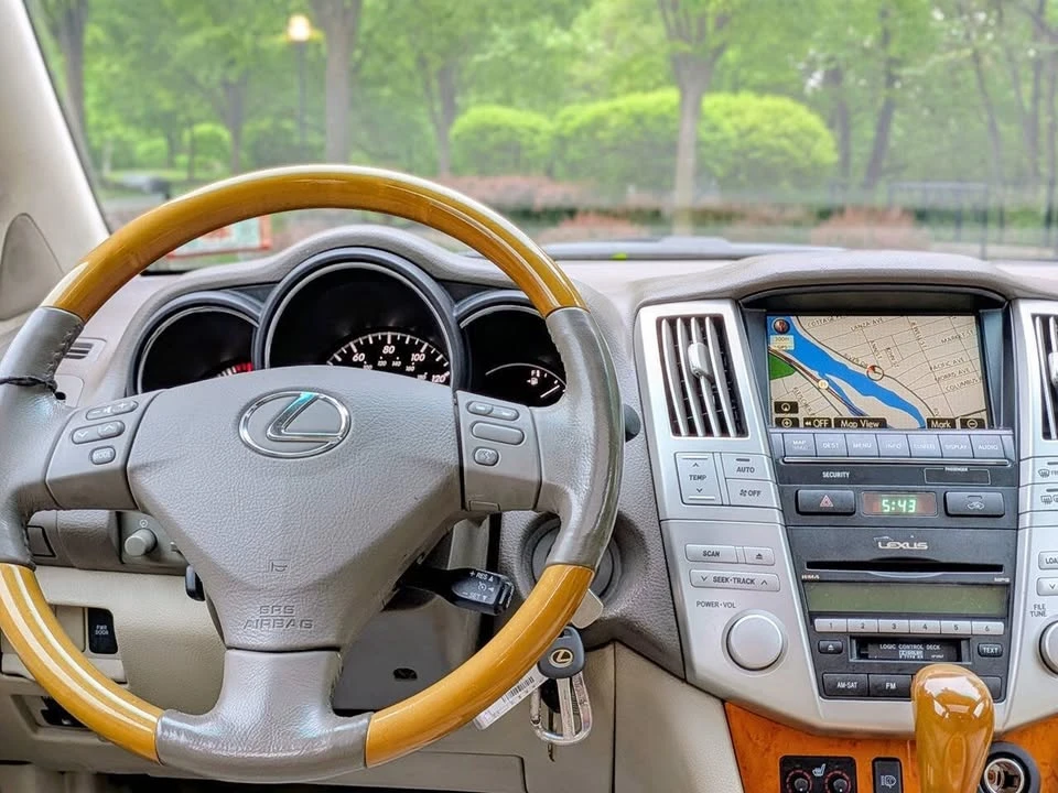 2009 Lexus RX 2nd Gen - Image 3 of 20