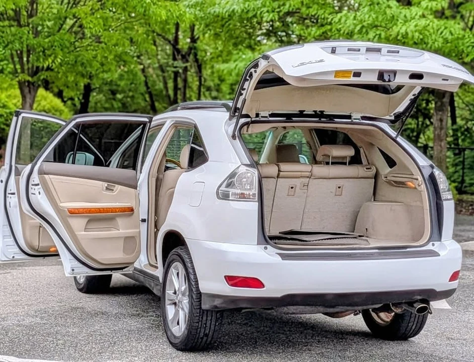 2009 Lexus RX 2nd Gen - Image 17 of 20