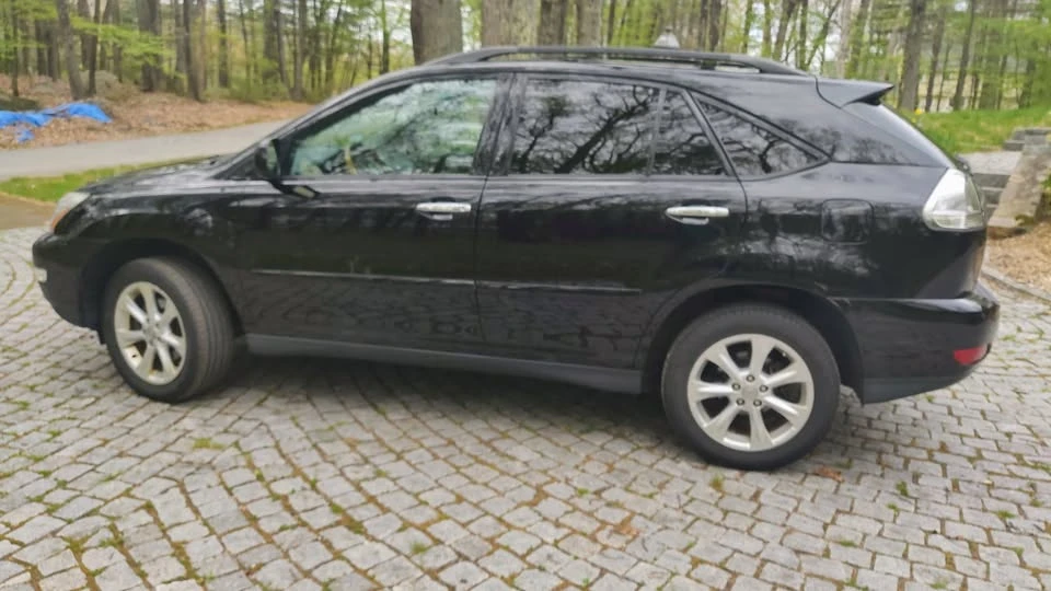 2009 Lexus RX 2nd Gen - Image 2 of 19
