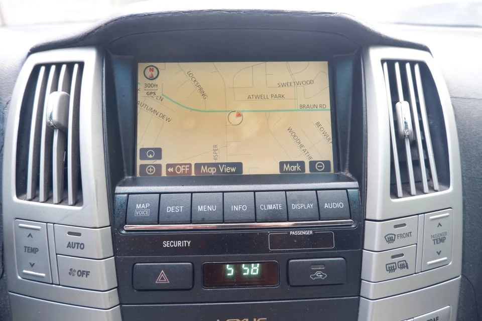 2009 Lexus RX 3rd Gen - Image 12 of 20