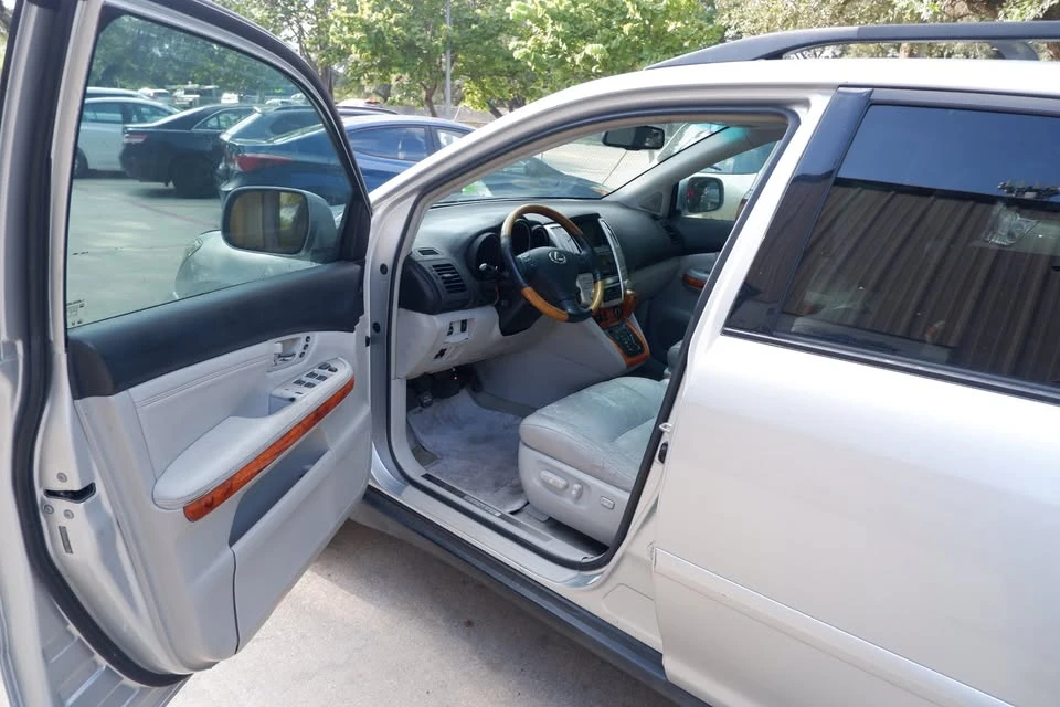 2009 Lexus RX 3rd Gen - Image 7 of 20