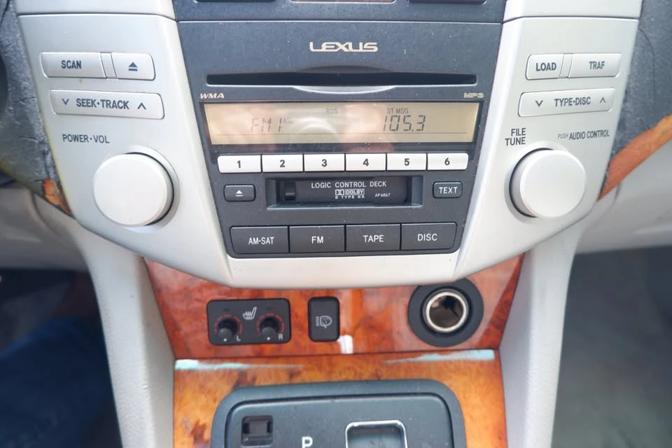 2009 Lexus RX 3rd Gen - Image 12 of 18