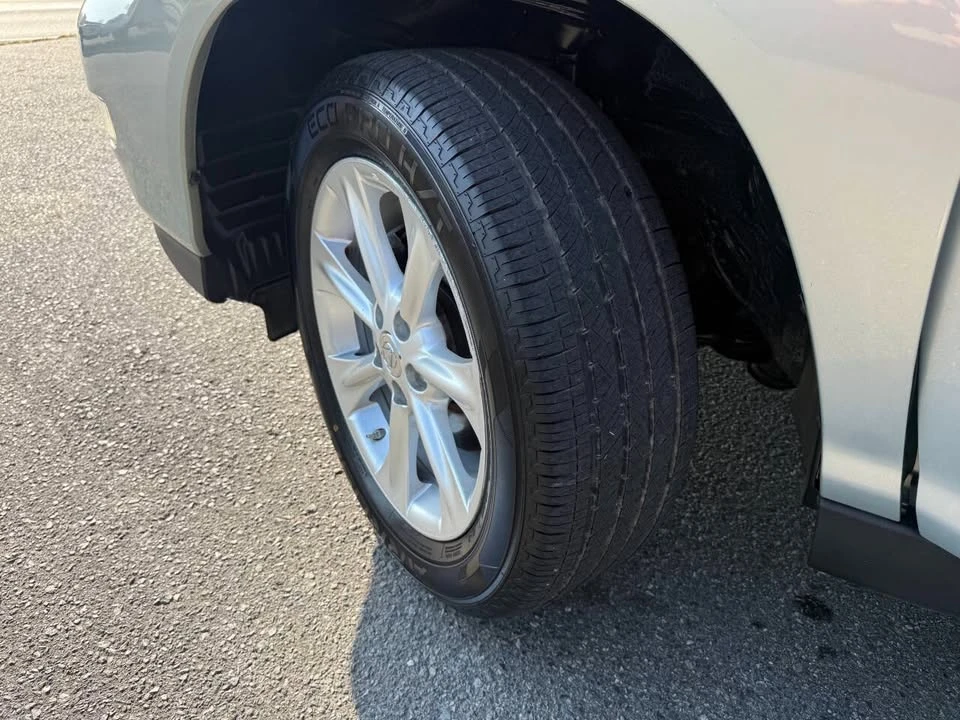 2009 Lexus RX 2nd Gen - Image 19 of 20