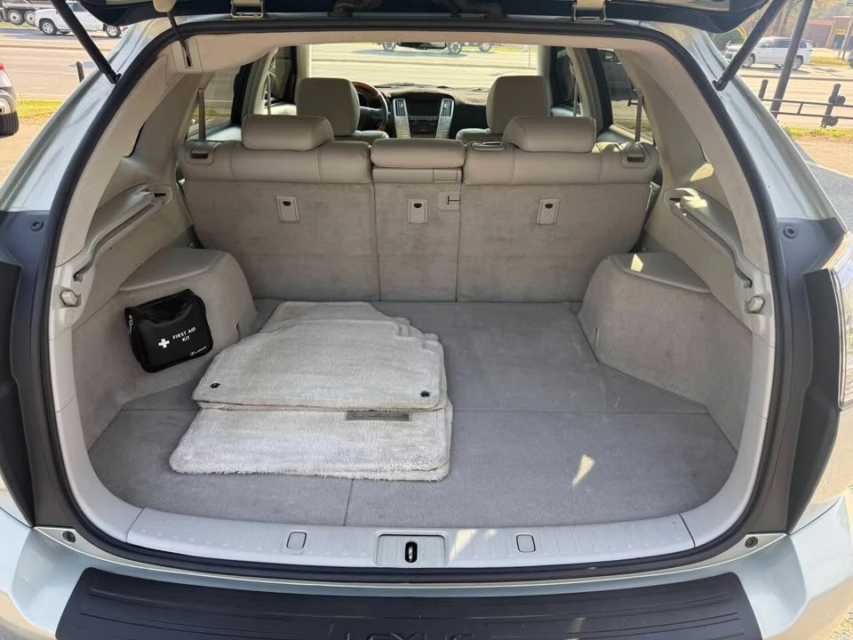 2009 Lexus RX 2nd Gen - Image 11 of 20
