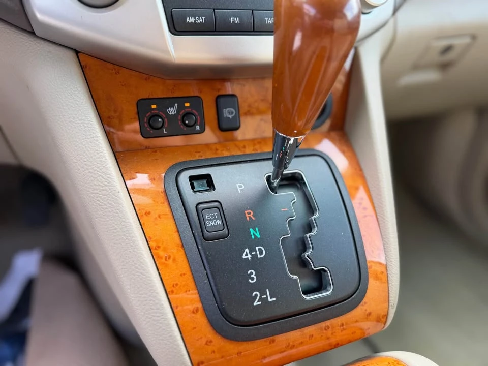 2009 Lexus RX 3rd Gen - Image 14 of 15
