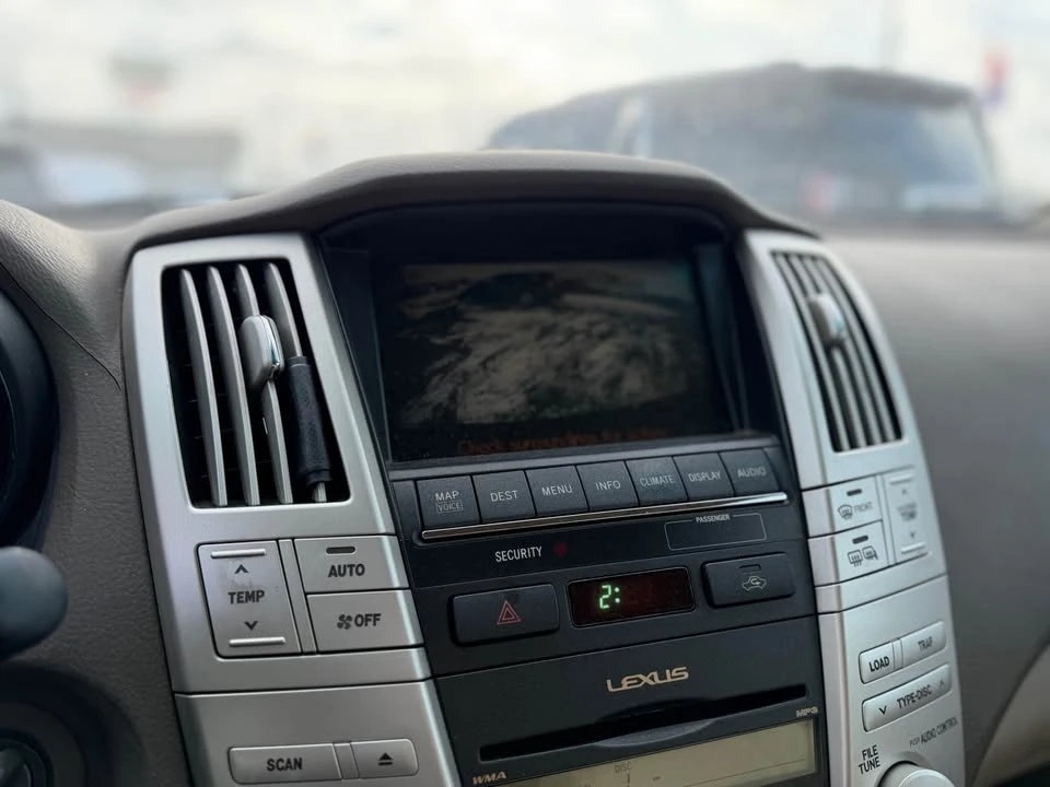 2009 Lexus RX 3rd Gen - Image 15 of 15