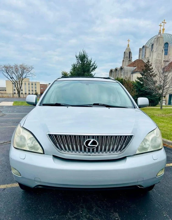 2009 Lexus RX 3rd Gen - Image 15 of 16