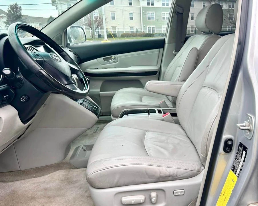 2009 Lexus RX 3rd Gen - Image 12 of 16