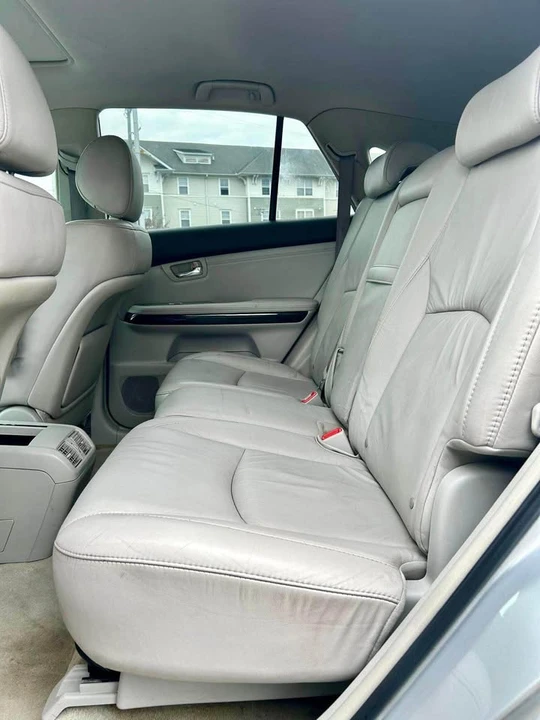 2009 Lexus RX 3rd Gen - Image 11 of 16