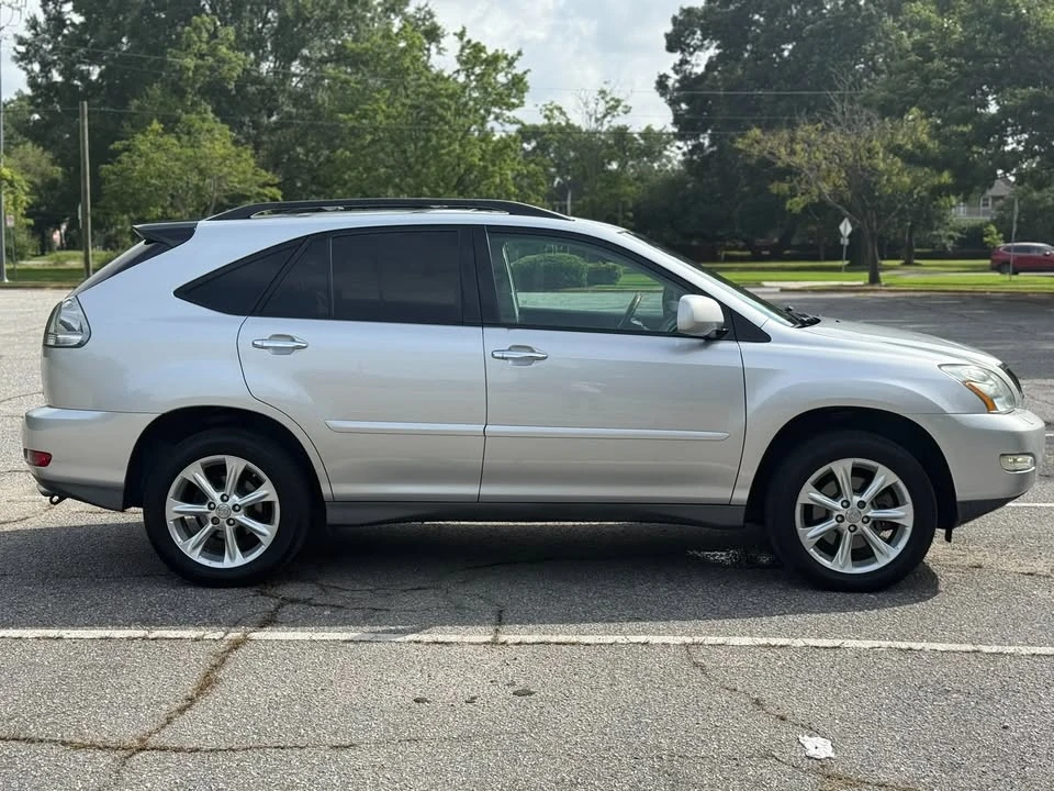 2009 Lexus RX 2nd Gen - Image 2 of 10