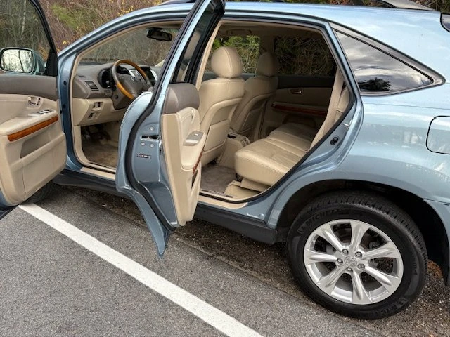 2009 Lexus RX 2nd Gen - Image 8 of 20