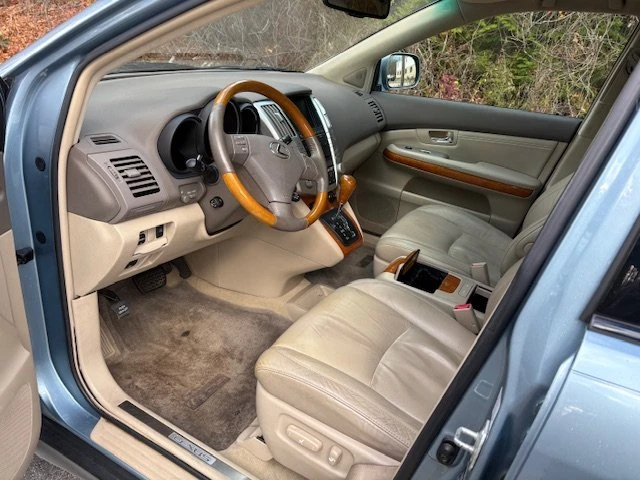 2009 Lexus RX 2nd Gen - Image 16 of 20