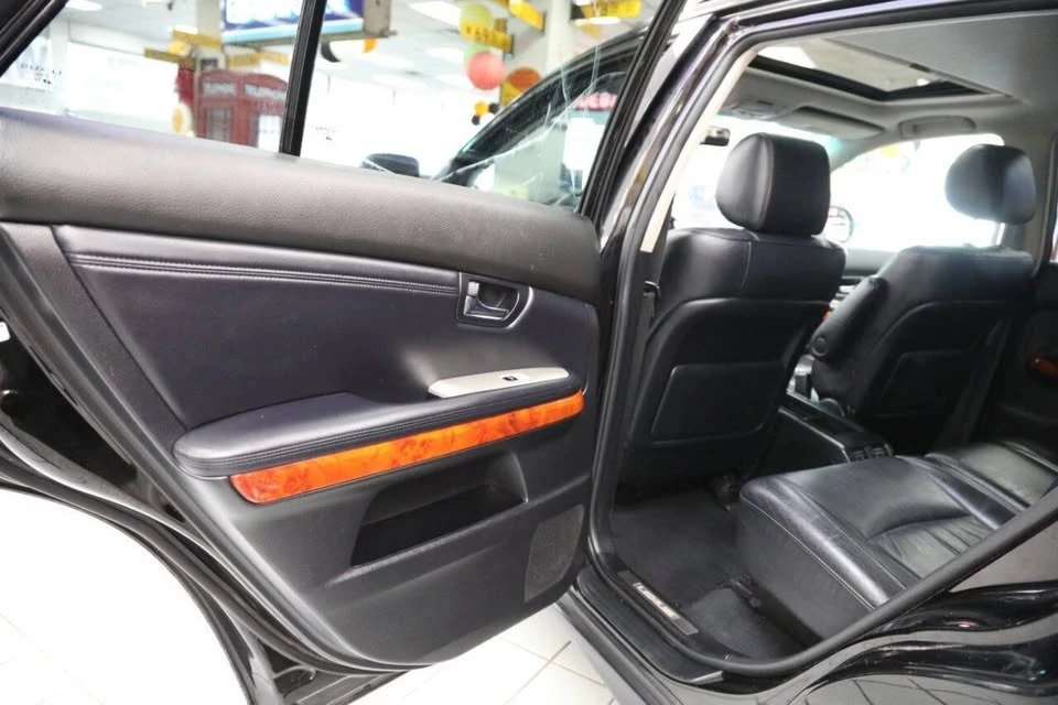 2009 Lexus RX 2nd Gen - Image 15 of 20