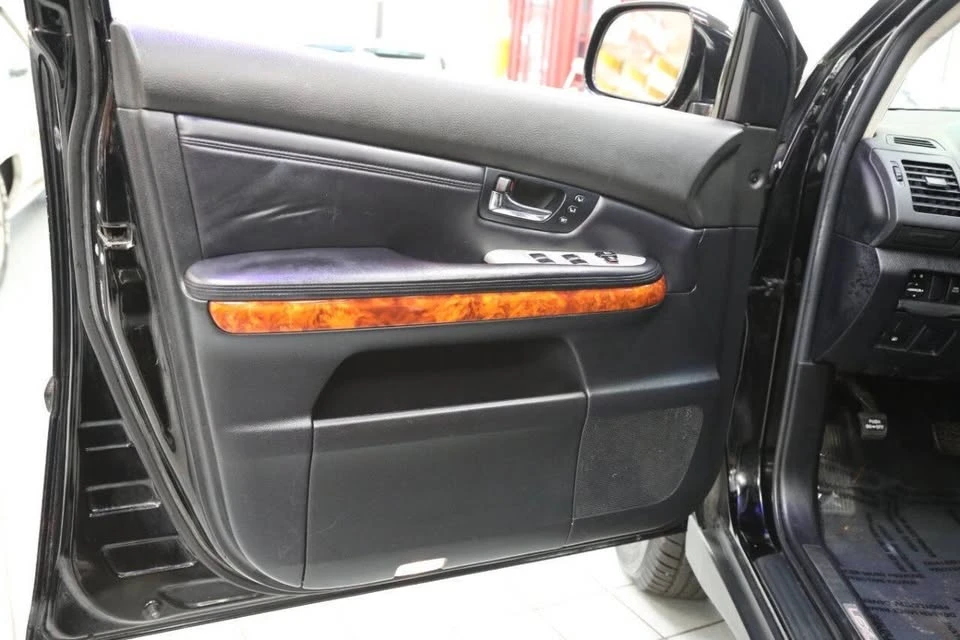 2009 Lexus RX 2nd Gen - Image 13 of 20