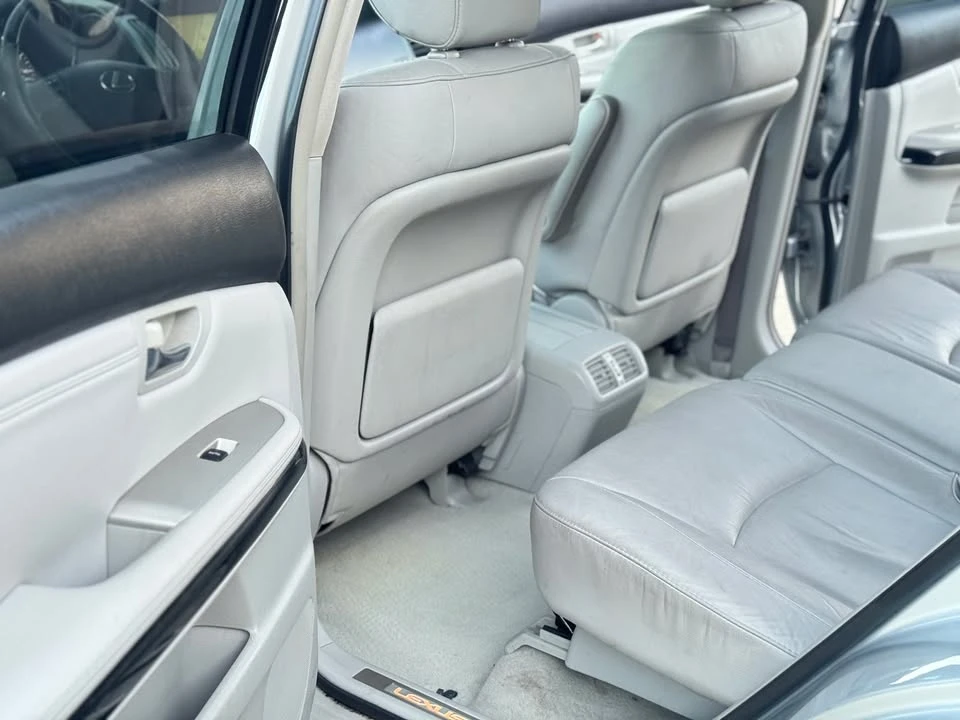 2009 Lexus RX 3rd Gen - Image 12 of 19