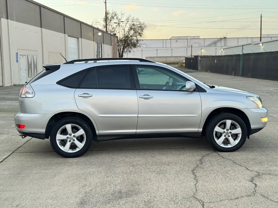 2009 Lexus RX 3rd Gen - Image 3 of 18