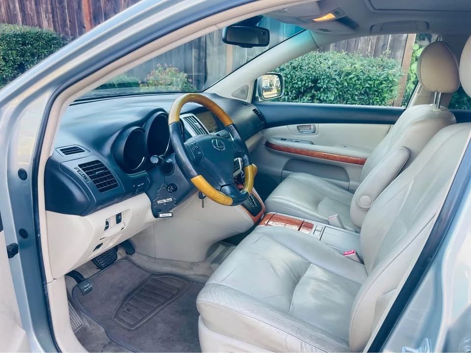 2009 Lexus RX 2nd Gen - Image 8 of 10