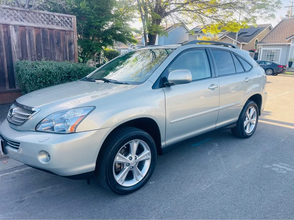 2009 Lexus RX 2nd Gen - Image 3 of 10