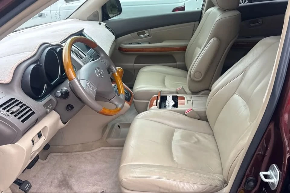 2009 Lexus RX 2nd Gen - Image 9 of 10