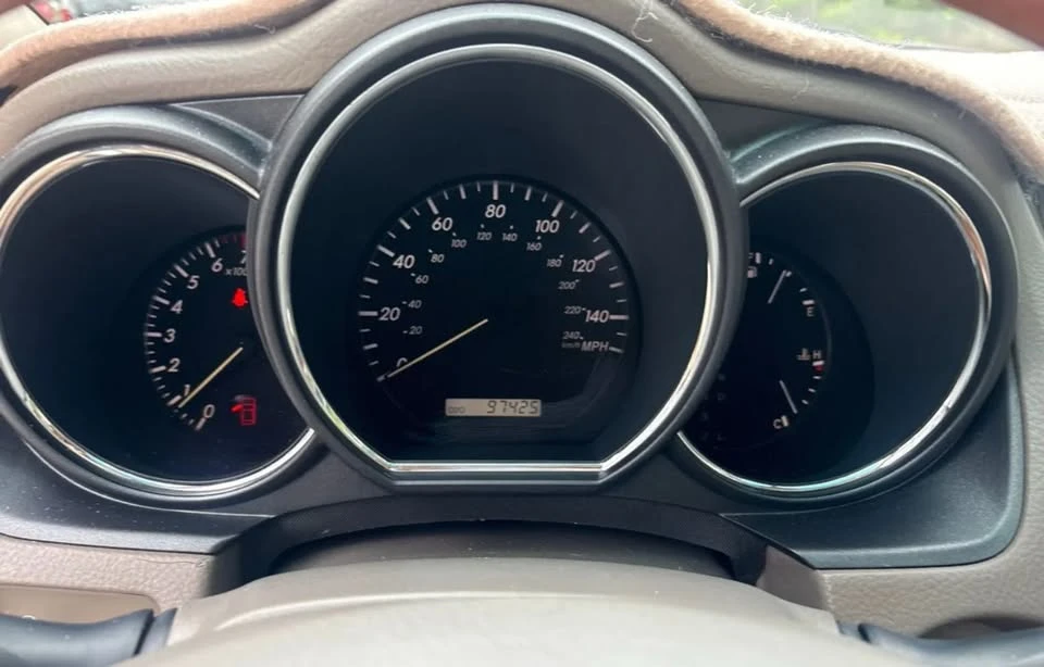 2009 Lexus RX 2nd Gen - Image 7 of 10