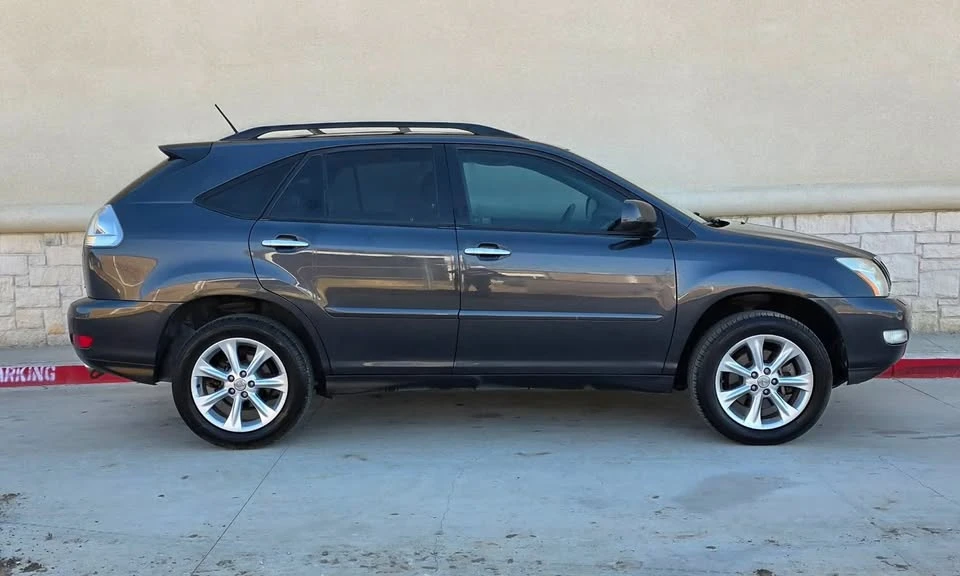2009 Lexus RX 2nd Gen - Image 3 of 20