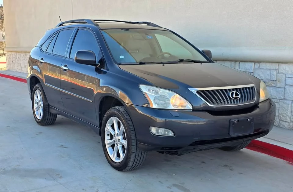 2009 Lexus RX 2nd Gen - Image 2 of 20