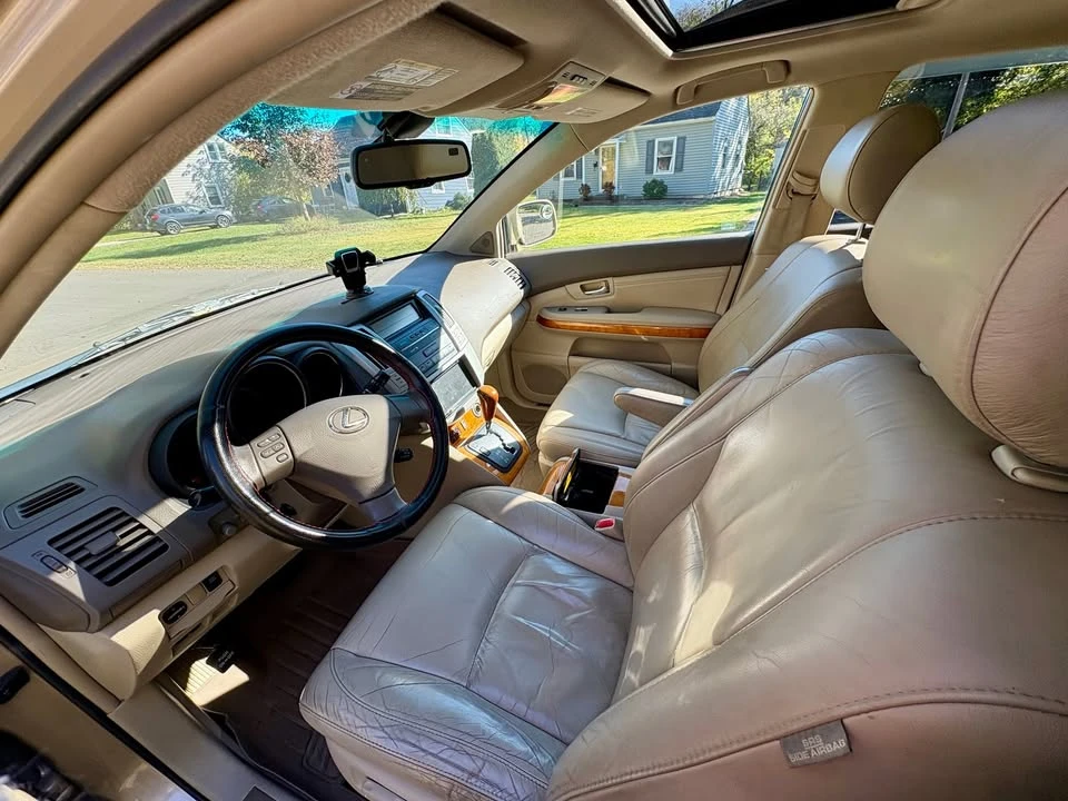 2009 Lexus RX 2nd Gen - Image 4 of 6