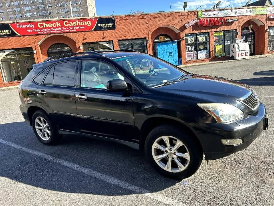 2009 Lexus RX 2nd Gen - Image 2 of 8