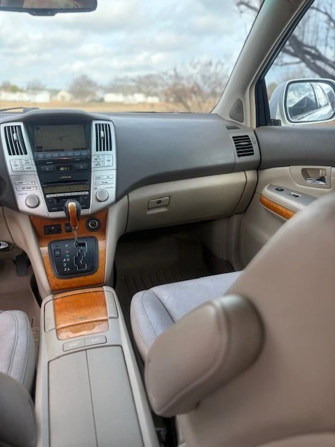 2009 Lexus RX 3rd Gen - Image 5 of 15