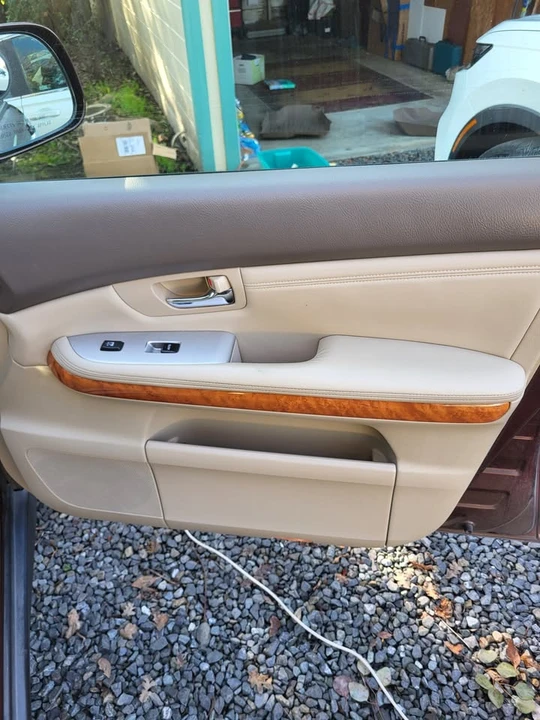 2009 Lexus RX 3rd Gen - Image 11 of 18