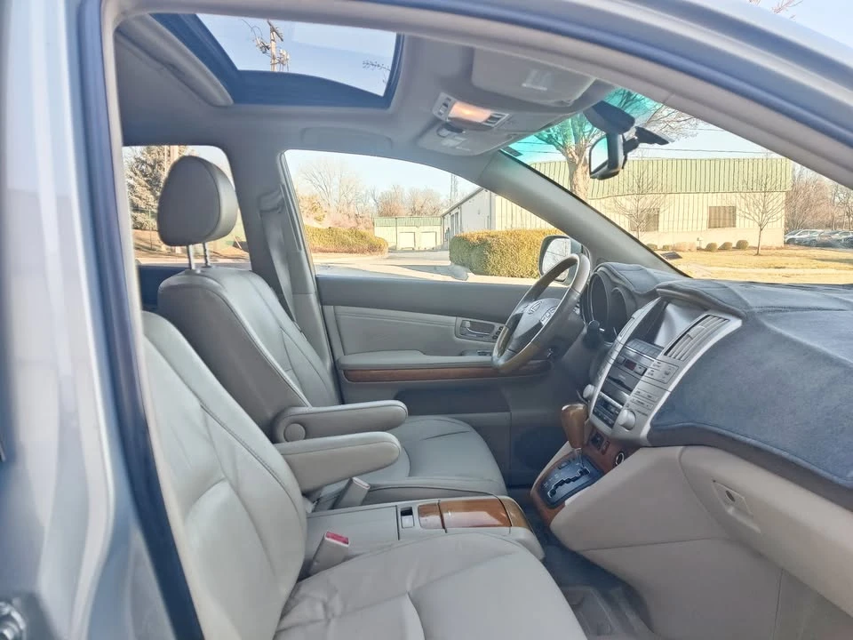 2009 Lexus RX 2nd Gen - Image 11 of 18