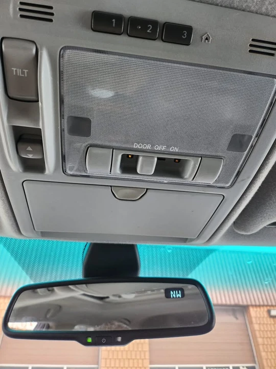 2009 Lexus RX 2nd Gen - Image 9 of 19