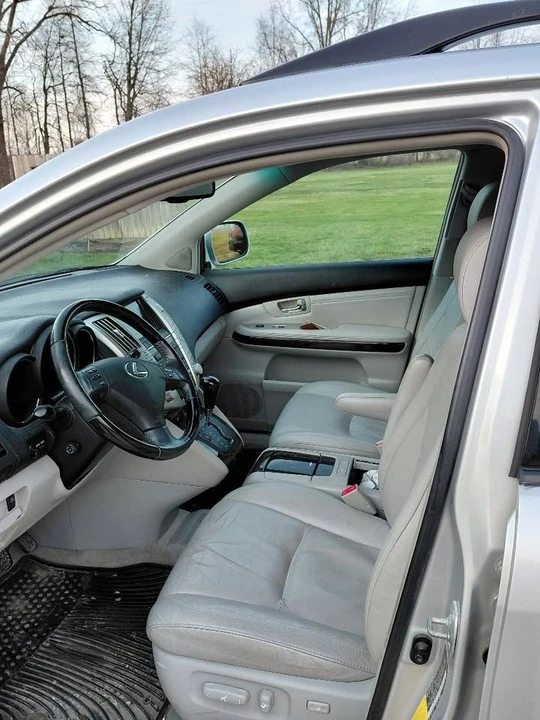 2009 Lexus RX 2nd Gen - Image 2 of 2
