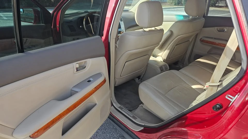 2009 Lexus RX 2nd Gen - Image 11 of 17