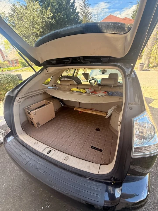 2009 Lexus RX 2nd Gen - Image 8 of 9