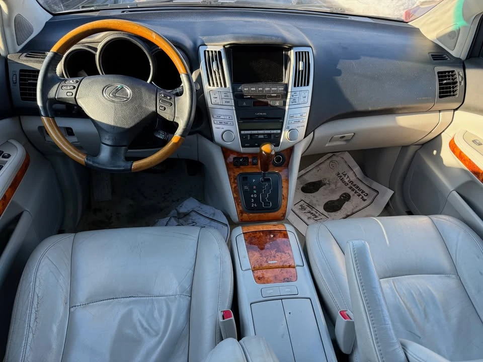 2009 Lexus RX 2nd Gen - Image 11 of 17