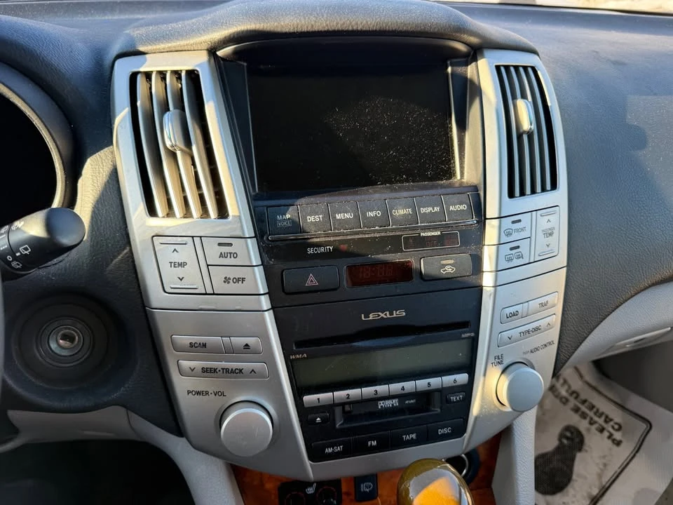 2009 Lexus RX 2nd Gen - Image 15 of 17