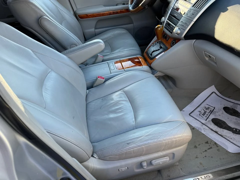 2009 Lexus RX 2nd Gen - Image 8 of 17
