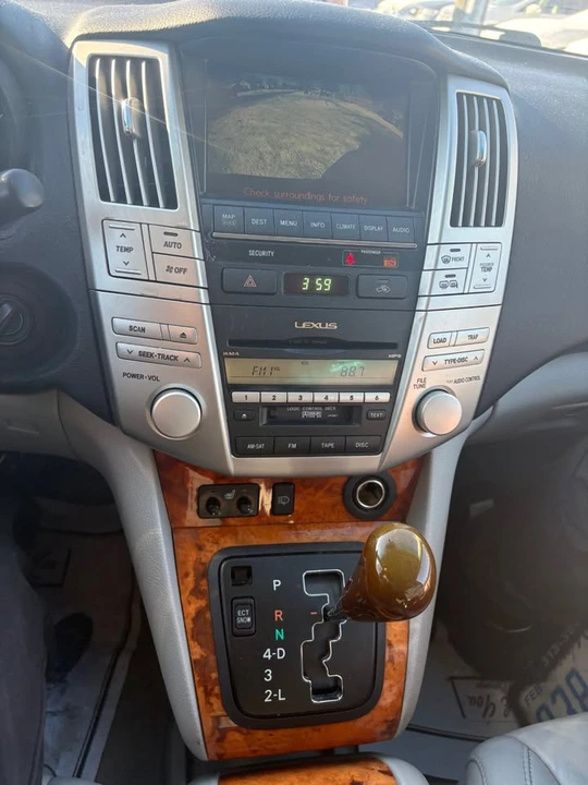 2009 Lexus RX 2nd Gen - Image 12 of 17