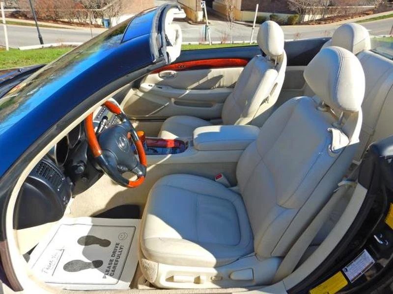 2009 Lexus SC430 - Image 17 of 19