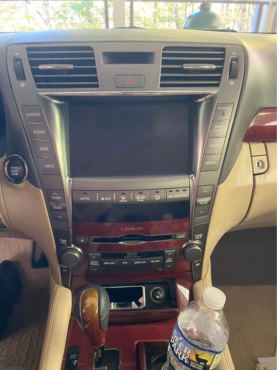 2009 Lexus LS 4th Gen - Image 8 of 10